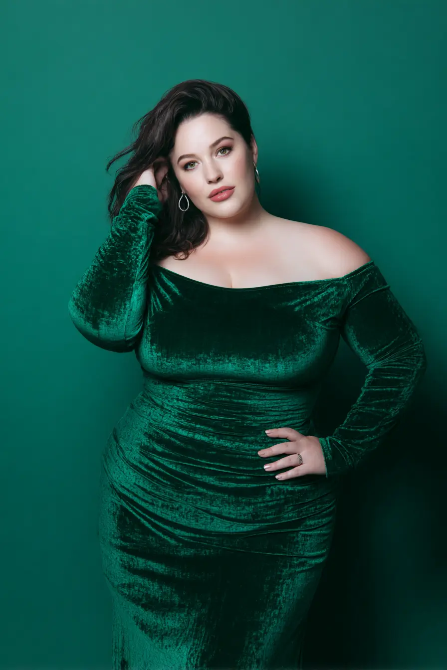 Emerald Velvet Off-Shoulder Dress for Fall Weddings