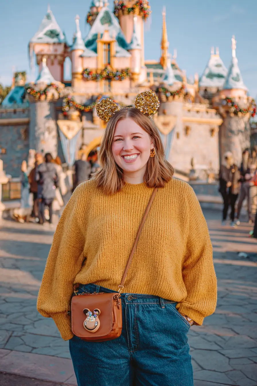 Mustard Knit Texture + Easy Straight-Leg Denim
