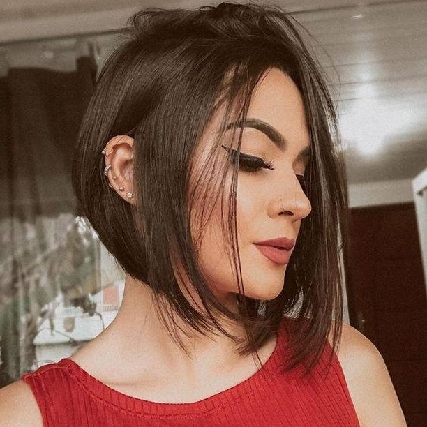 Angled Soft-Edge Bob