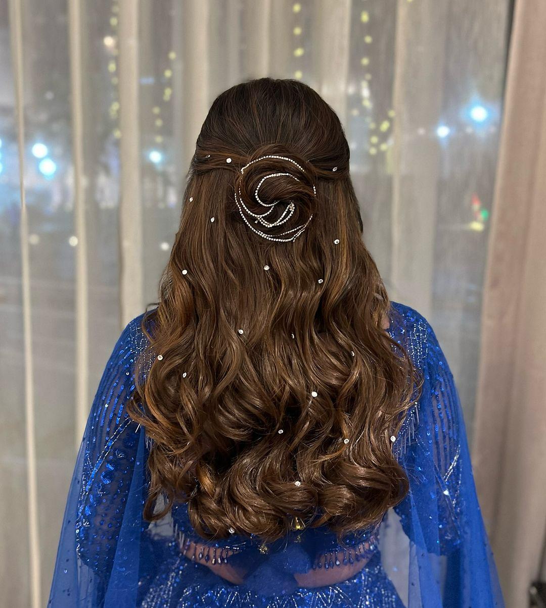 Crystal-Trimmed Rosette Waves