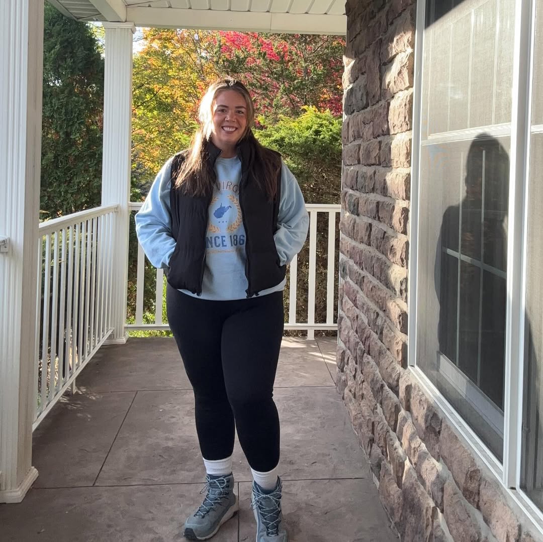 Puffy Outdoor Vest + Cozy Graphic Sweatshirt