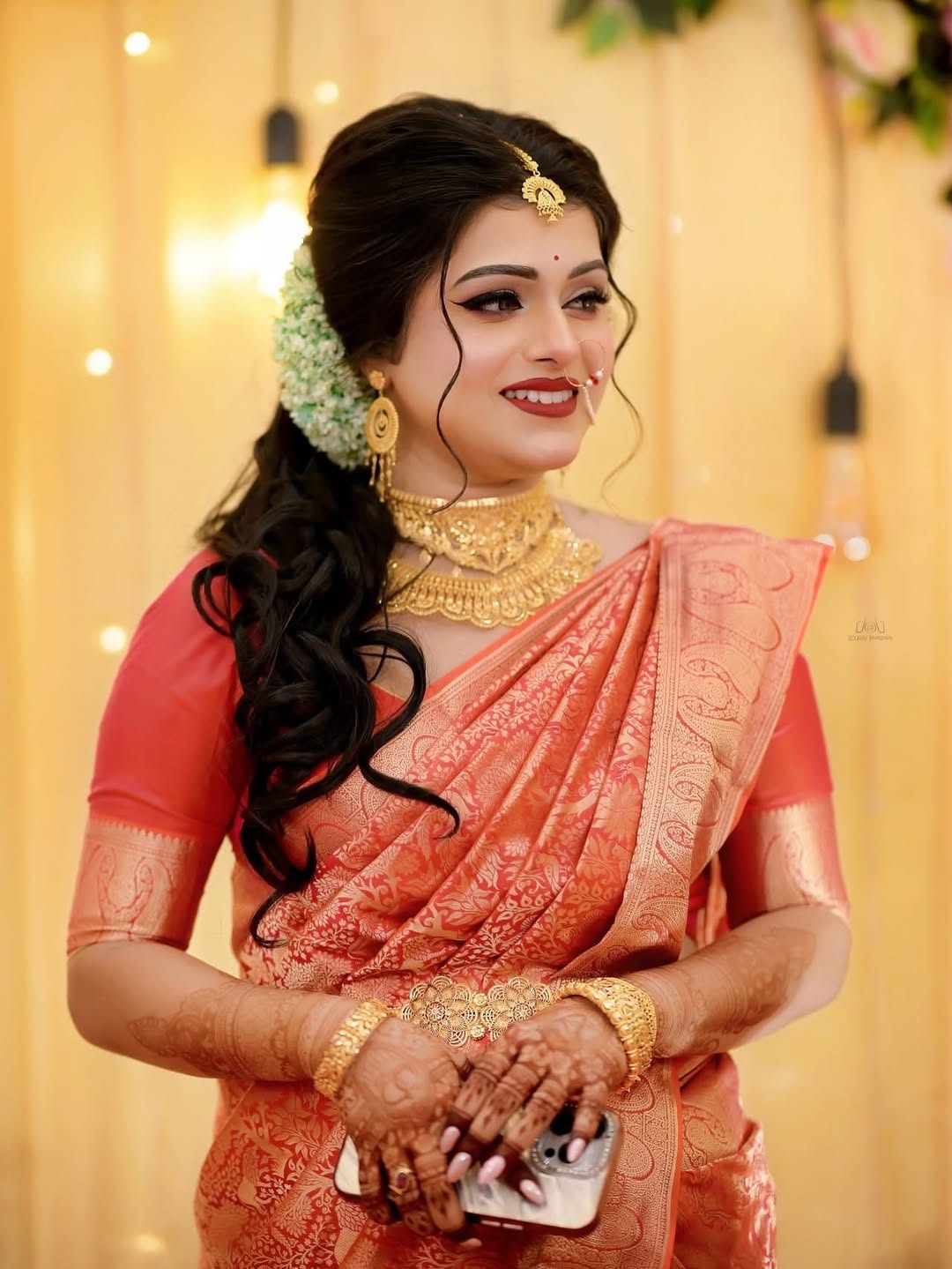 Romantic Side-Swept Waves