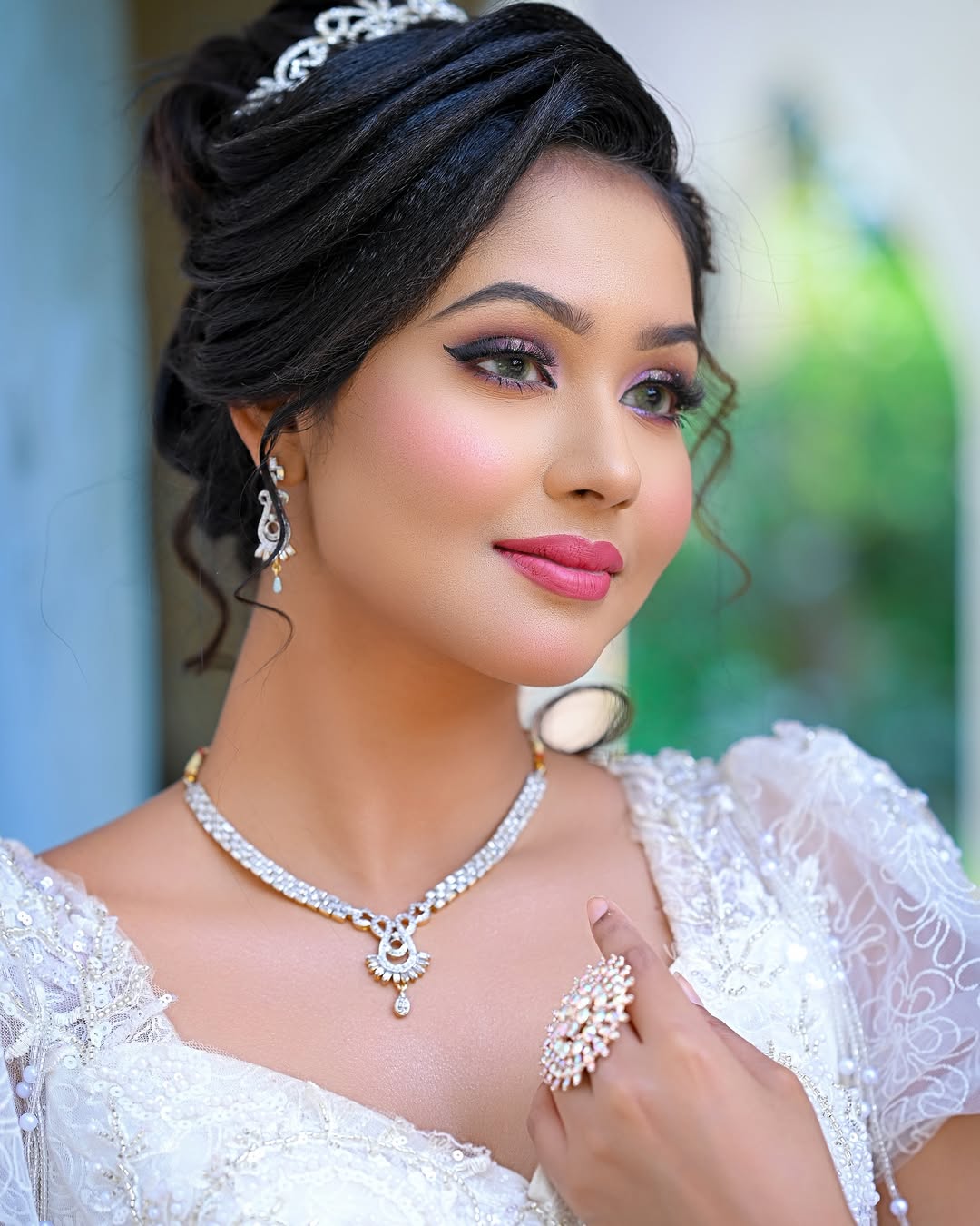 Sculpted Side-Sweep Bridal Bun